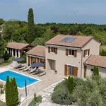 Bonassini By Interhome * Jursici