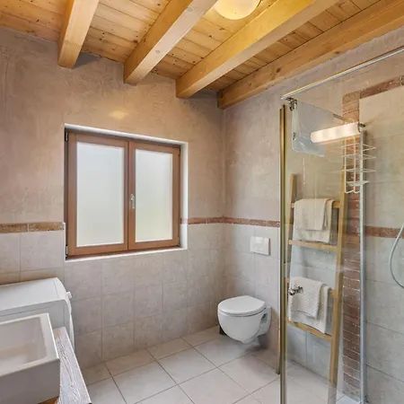 Bonassini By Interhome *