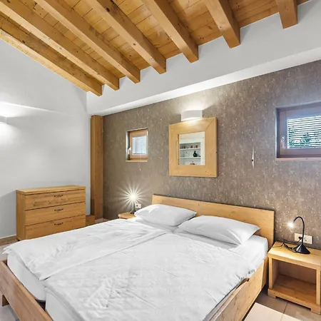 Bonassini By Interhome
