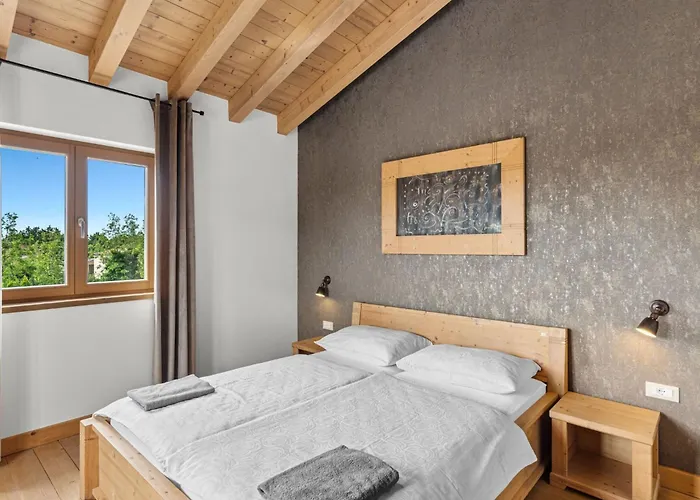 Bonassini By Interhome *