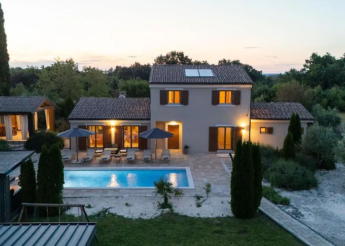 Bonassini By Interhome Jursici